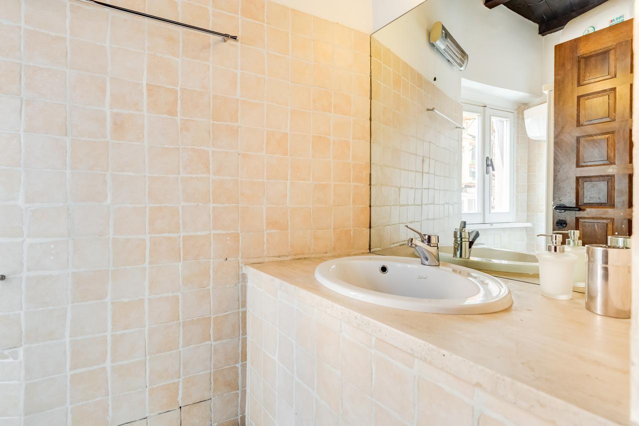 Romantic House With Terrace Экстерьер фото